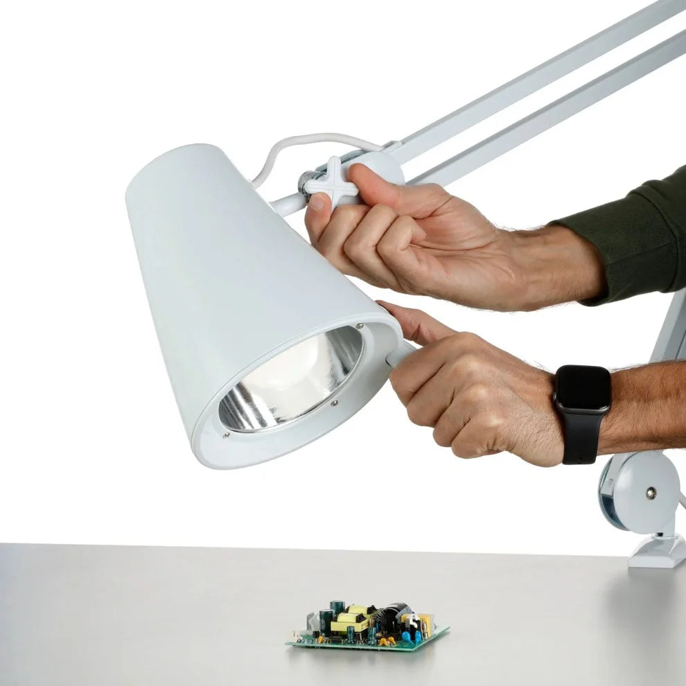 מנורת LED עם תאורה ממוקדת - DSI